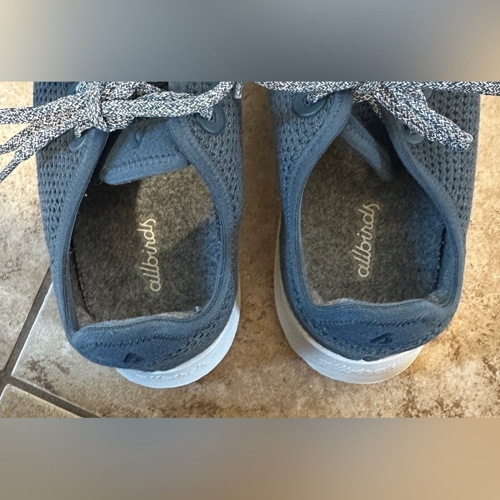 Allbirds Women’s Tree Runners - Picture 2 of 6